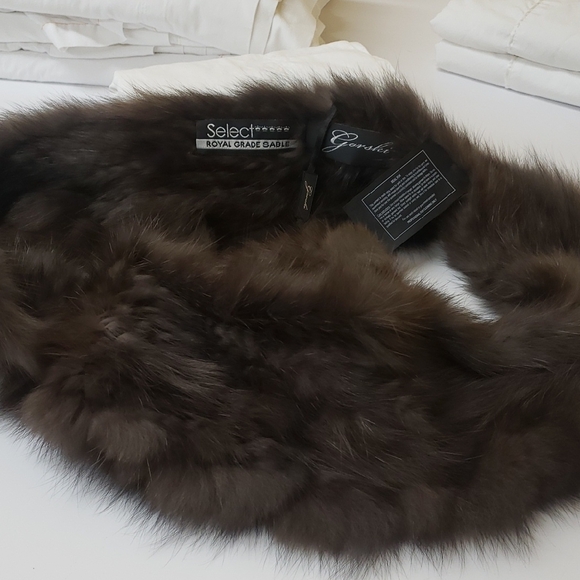 GORSKI Accessories - Gorski Luxurious REAL Dark Fur Wrap SABLE(S-CUT)KNIT INFINITY RUFFLER.NEW.